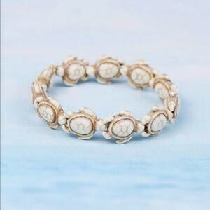 Sea Turtle ivory stone bead stretch bracelet beach vacation